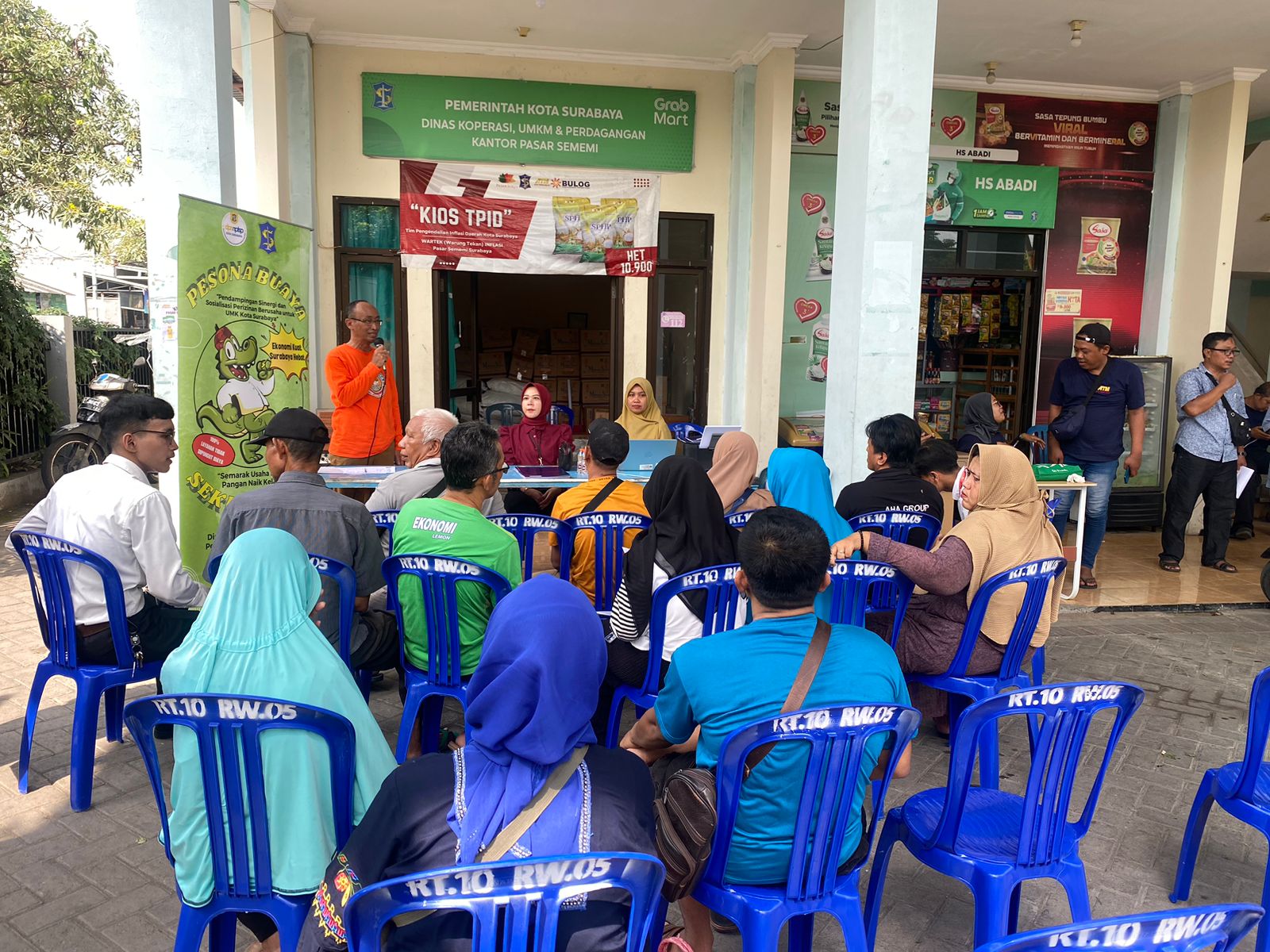 Pendampingan, Sinergi, dan Sosiaisasi Perizinan Berusaha untuk UMK Surabaya Pada Pasar Sememi